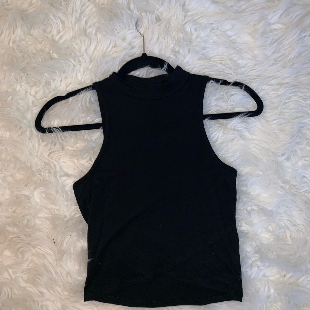 Sleeveless crop top